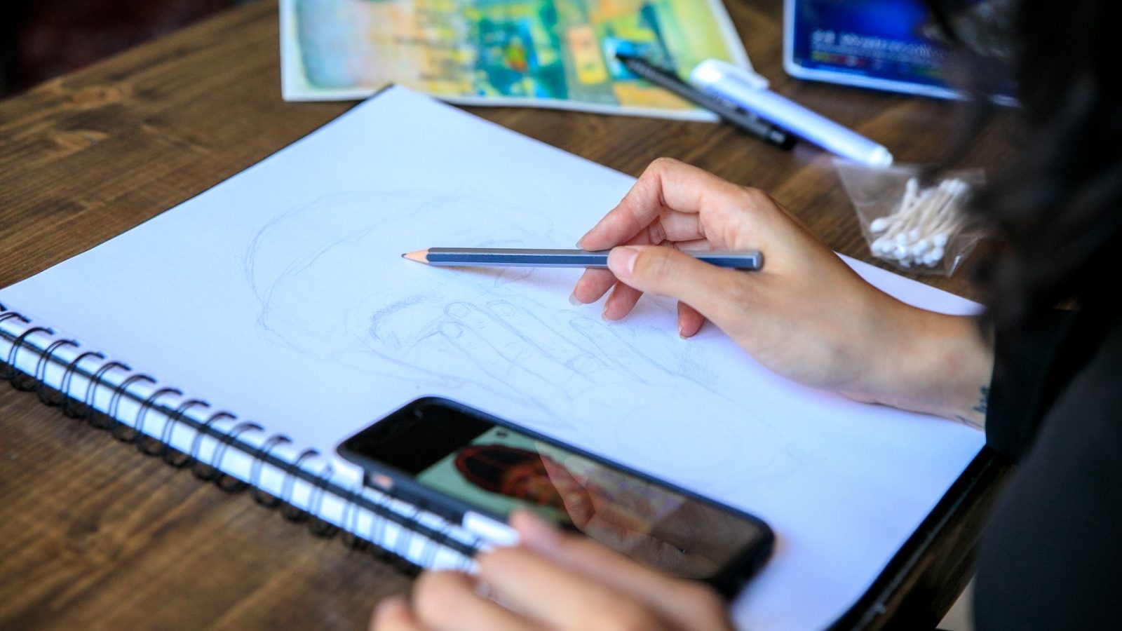 Dessiner à partir d&rsquo;une photo : méthode et droits