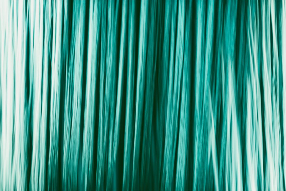 Pourquoi la photographie abstraite attire de plus en plus d&rsquo;artistes en 2025