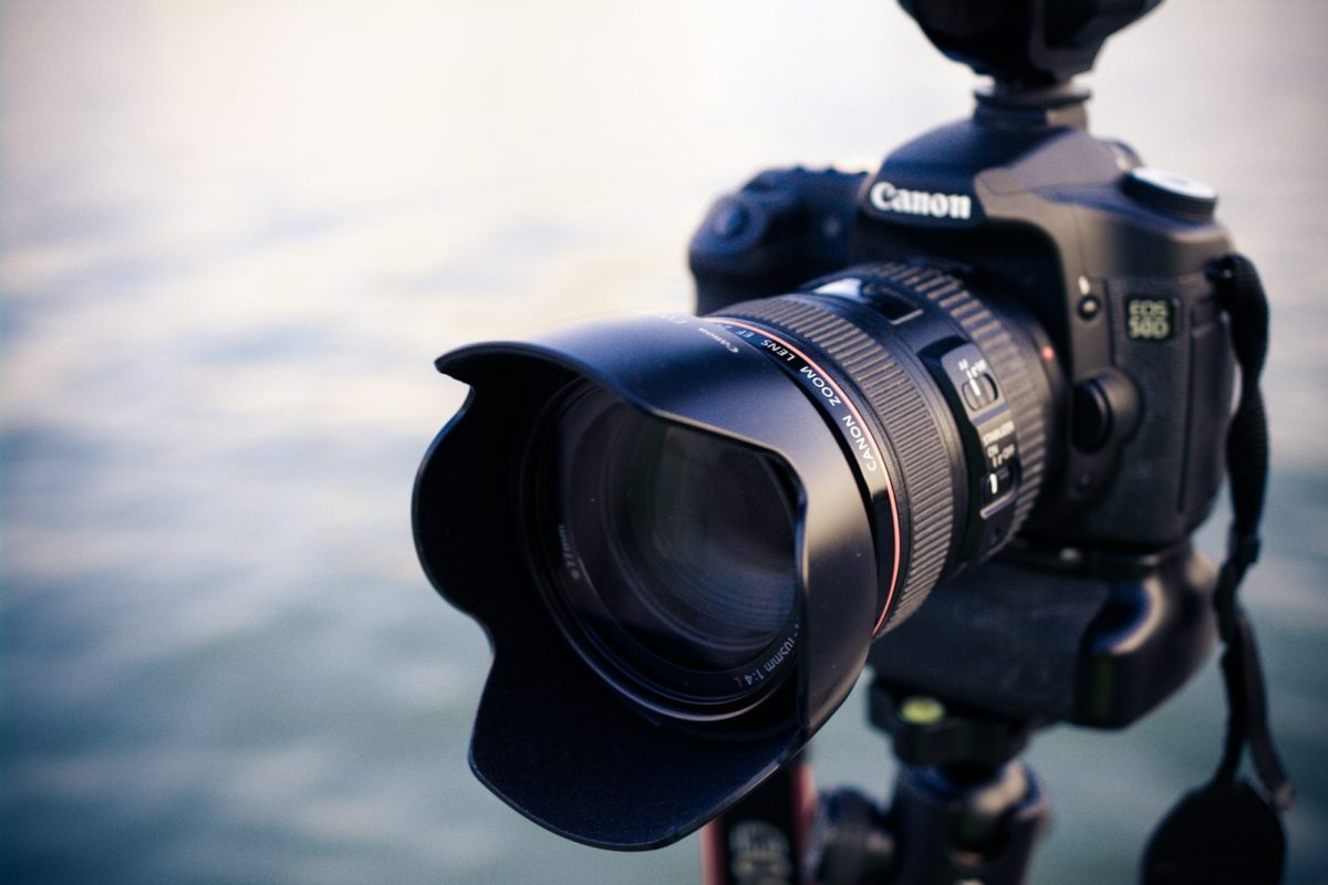 Voyageurs : l&rsquo;objectif 7Artisans AF 18 mm f/2 va alléger vos sacs