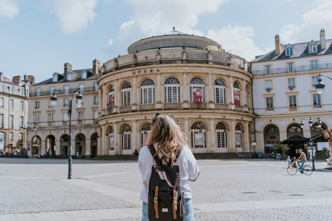 Sac photo vs sac à dos de voyage: guide comparatif pour