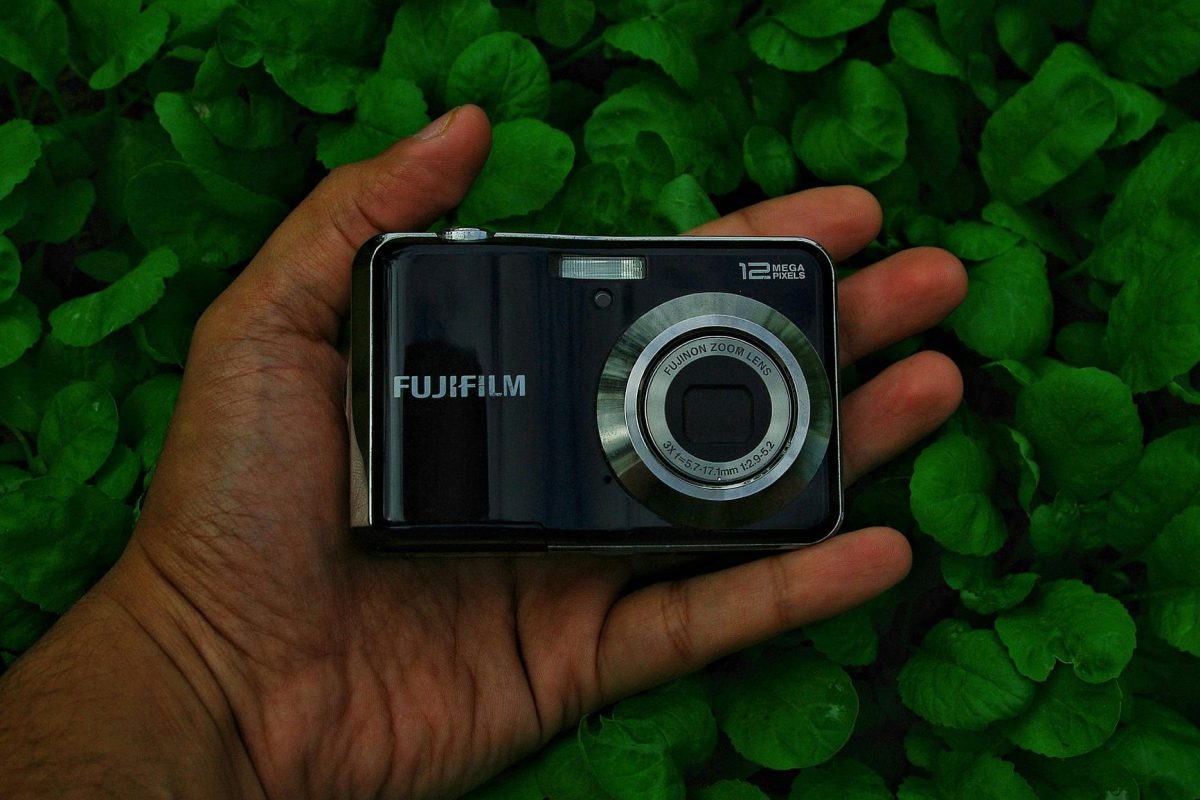 Un compact qui change la donne : Yashica Crew et son zoom 6x pour vos voyages